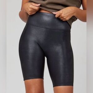 SPANX Black Faux Leather 9” Bike Shorts Size Small